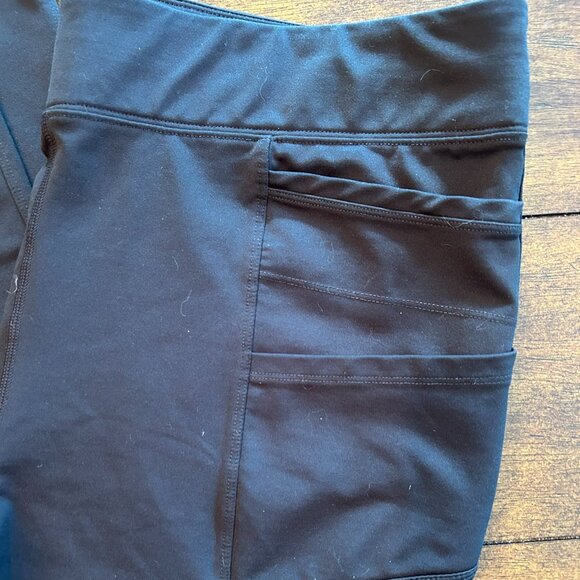 Athletic Works Flare Leg Workout pants - tons of pockets - Picture 2 of 7